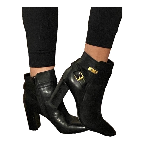 Lauren Ralph Lauren black leather heeled zip up booties. sz 8.5 - Picture 6 of 16